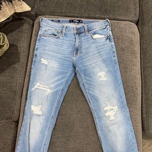 Hollister stacked skinny distressed denim 32/32